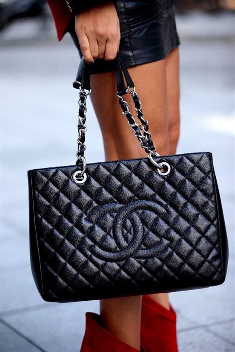 chanel hund|Chanel handbags outlet.